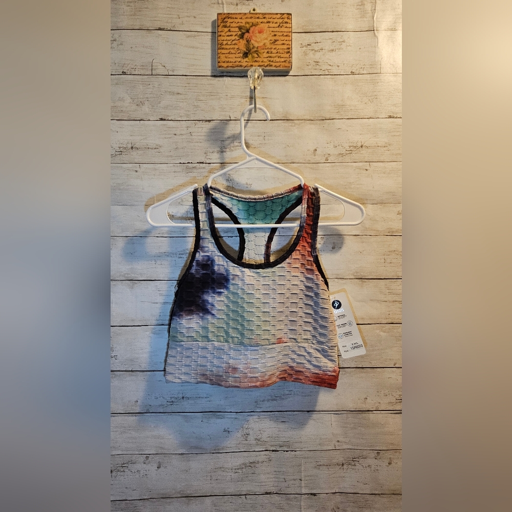 NWT OTOS 2 piece Active Workout set Multicolor Runs Very Small Fits like a Med.
